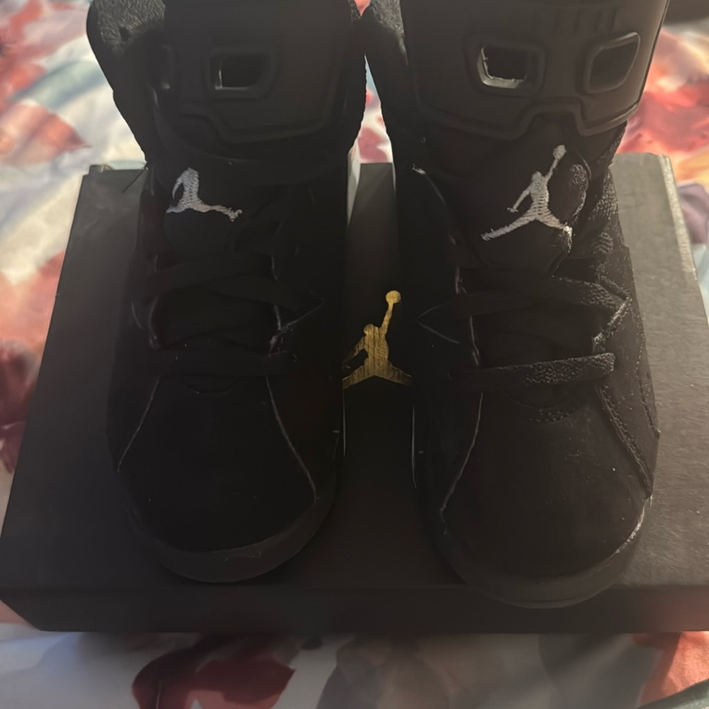 Good condition size 11c